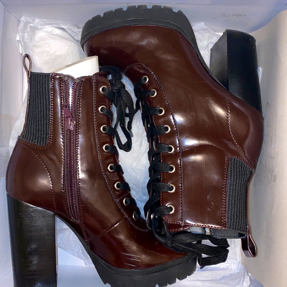 Worn twice! Steve Madden Booties.